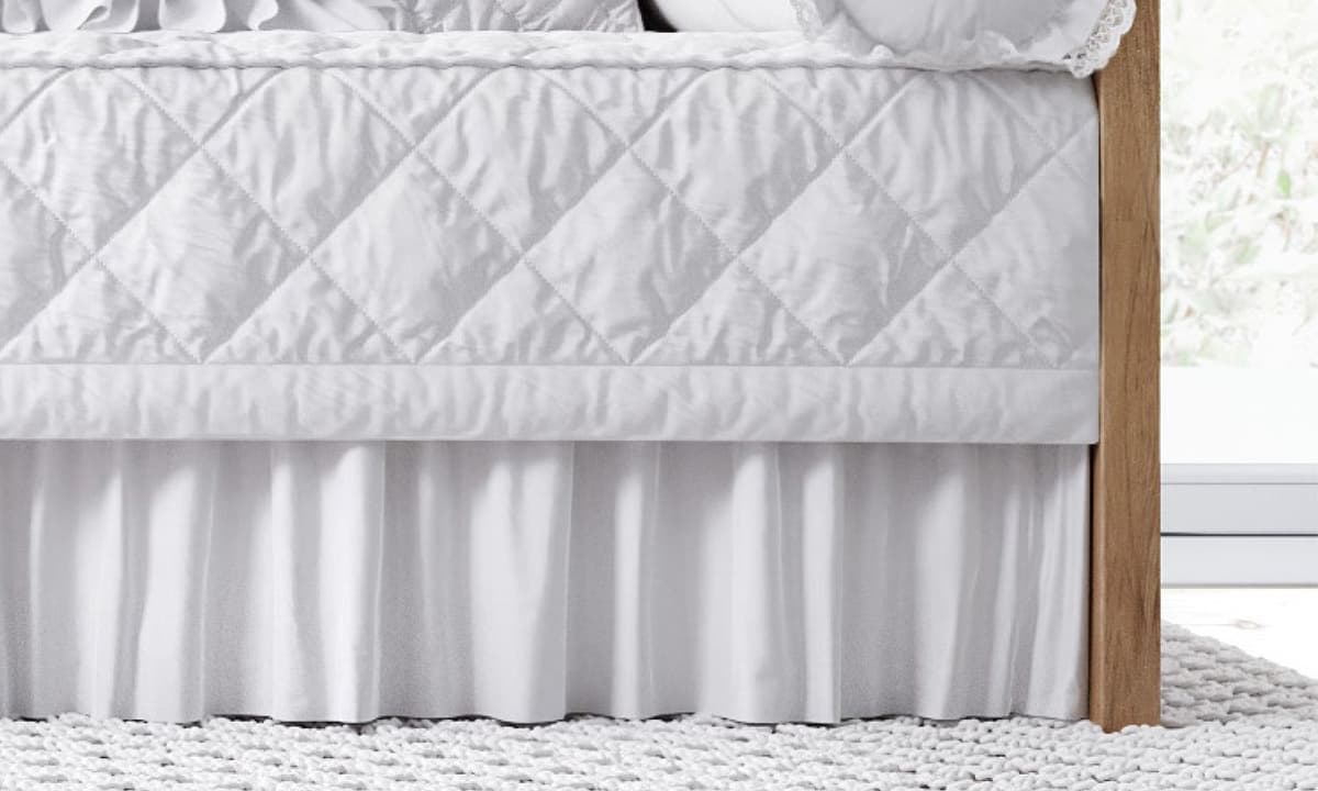 https://gdg-images.s3.sa-east-1.amazonaws.com/fotos/124028/saia-para-cama-baba-branco-295317.jpg