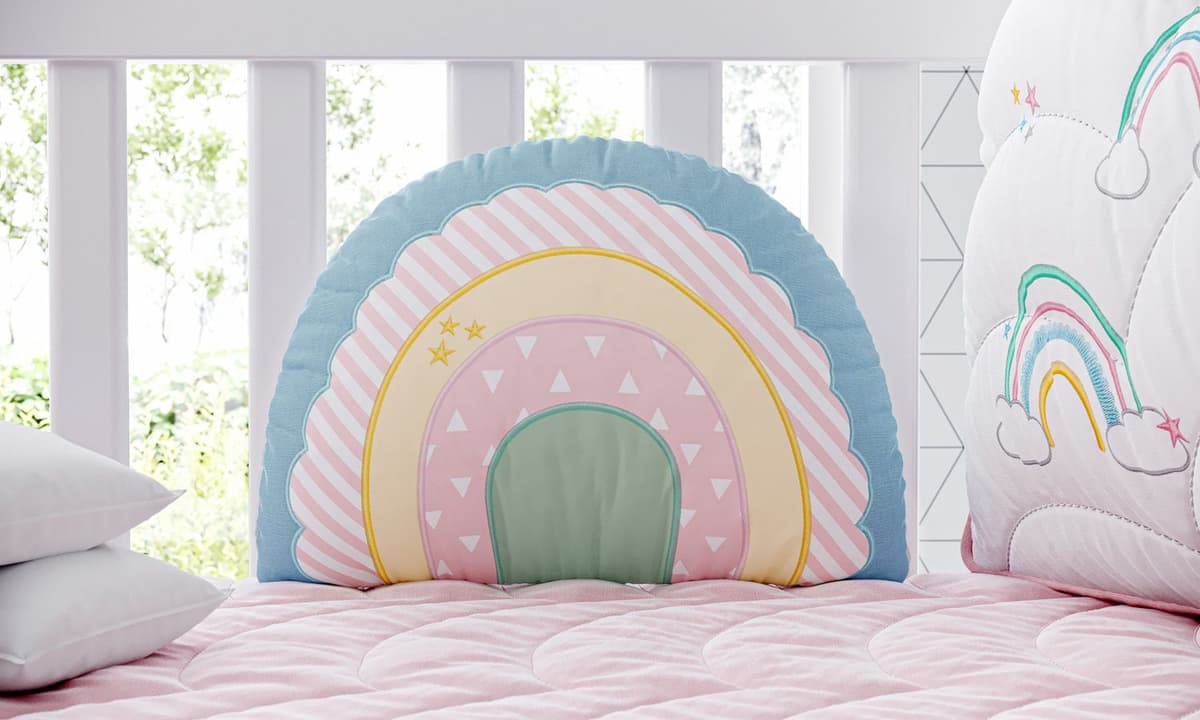 https://gdg-images.s3.sa-east-1.amazonaws.com/fotos/126592/kit-berco-arco-iris-patchwork-284197.jpg