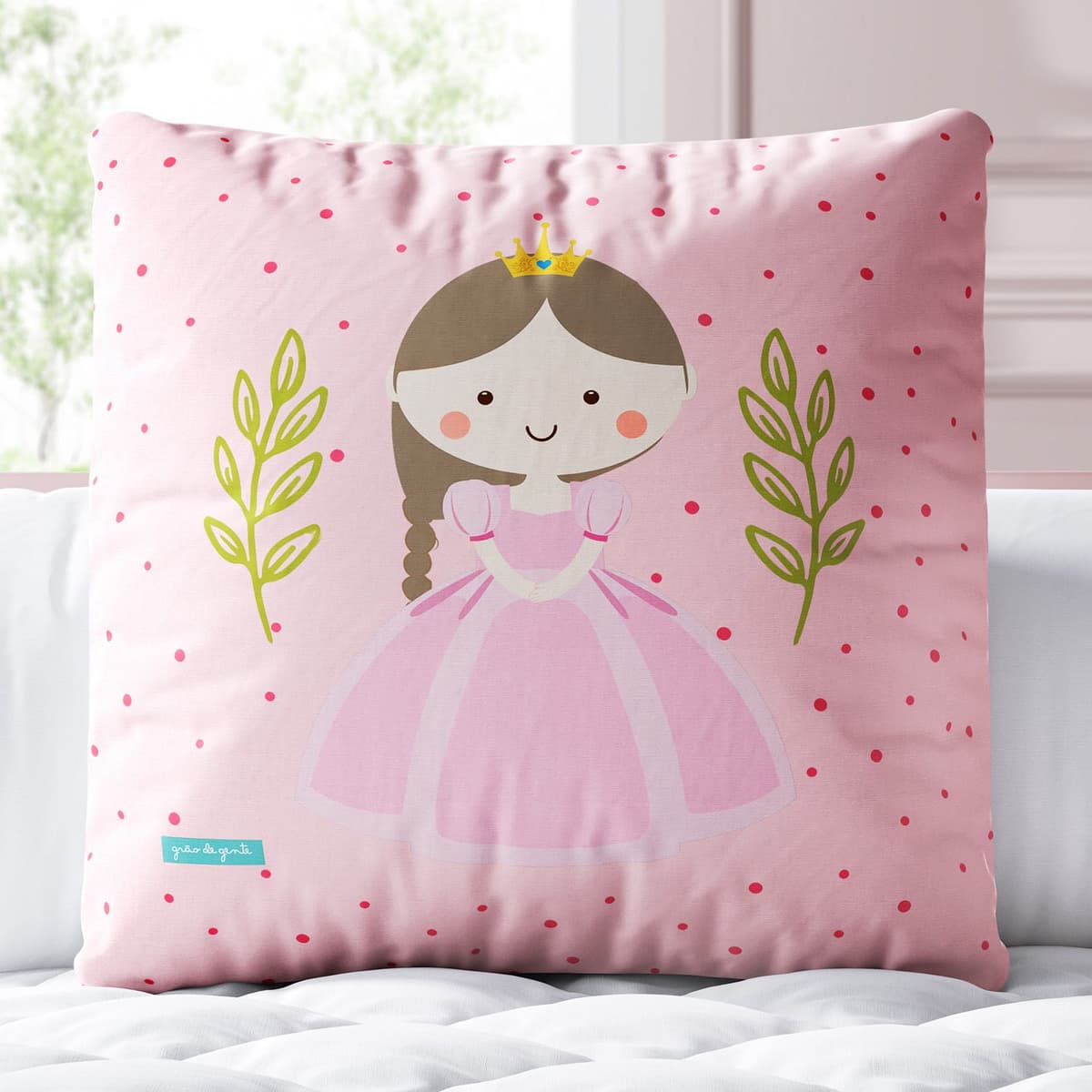 https://gdg-images.s3.sa-east-1.amazonaws.com/fotos/147570/almofada-princesa-04-317807.jpg