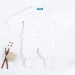 https://gdg-images.s3.sa-east-1.amazonaws.com/fotos/148972/macacao-tricot-camelia-branco-323594.jpg