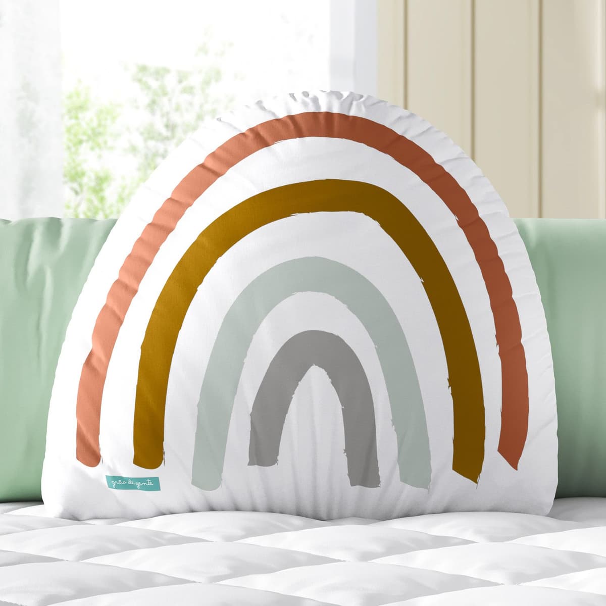 https://gdg-images.s3.sa-east-1.amazonaws.com/fotos/149872/almofada-arco-iris-boho-33cm-326160.jpg