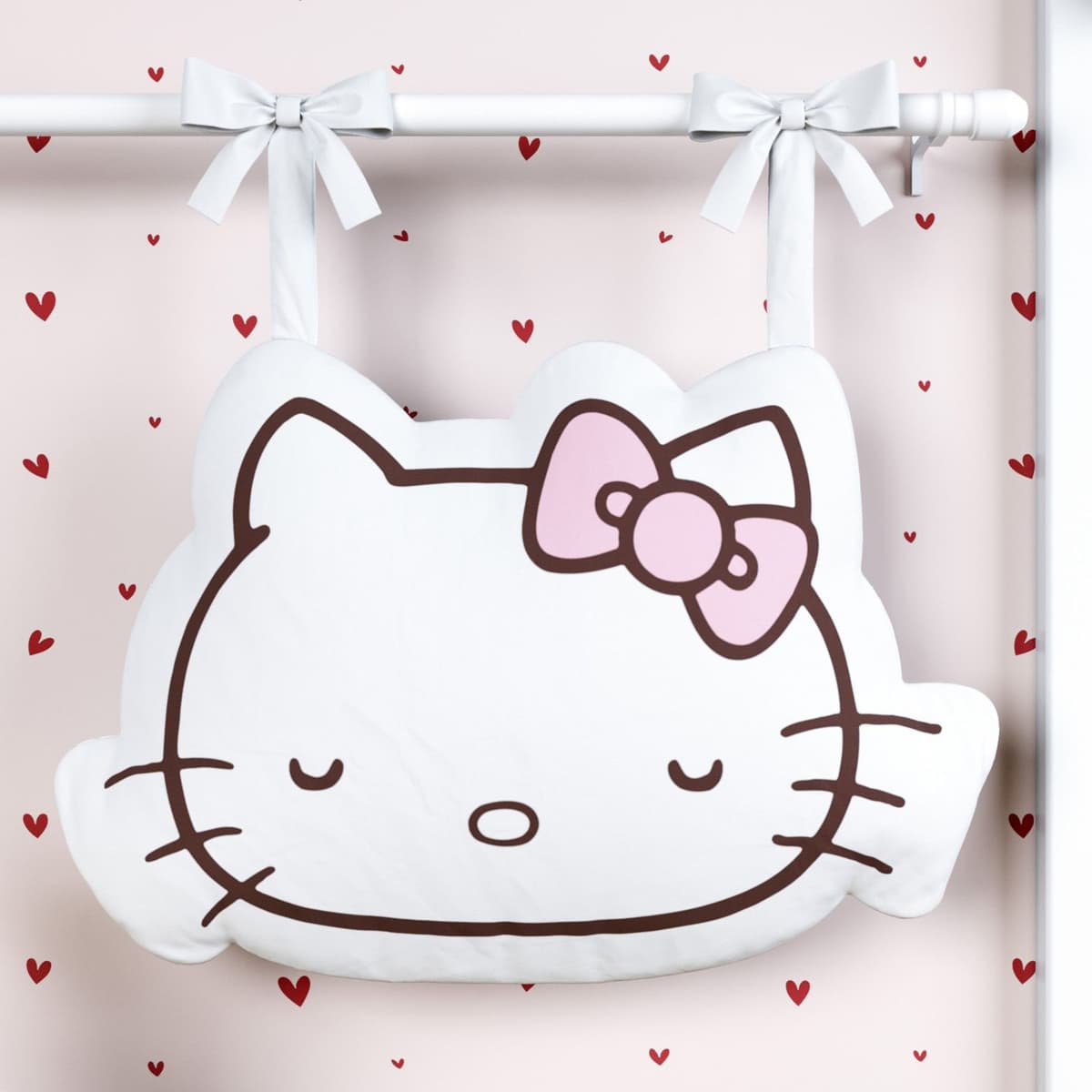 https://gdg-images.s3.sa-east-1.amazonaws.com/fotos/151029/porta-fraldas-hello-kitty-349879.jpg