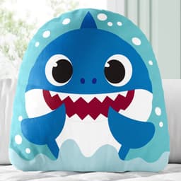 https://gdg-images.s3.sa-east-1.amazonaws.com/fotos/167828/almofada-daddy-shark-401010.jpg