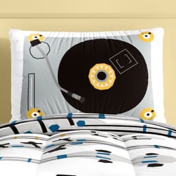https://gdg-images.s3.sa-east-1.amazonaws.com/fotos/179920/fronha-01-musica-413025.jpg