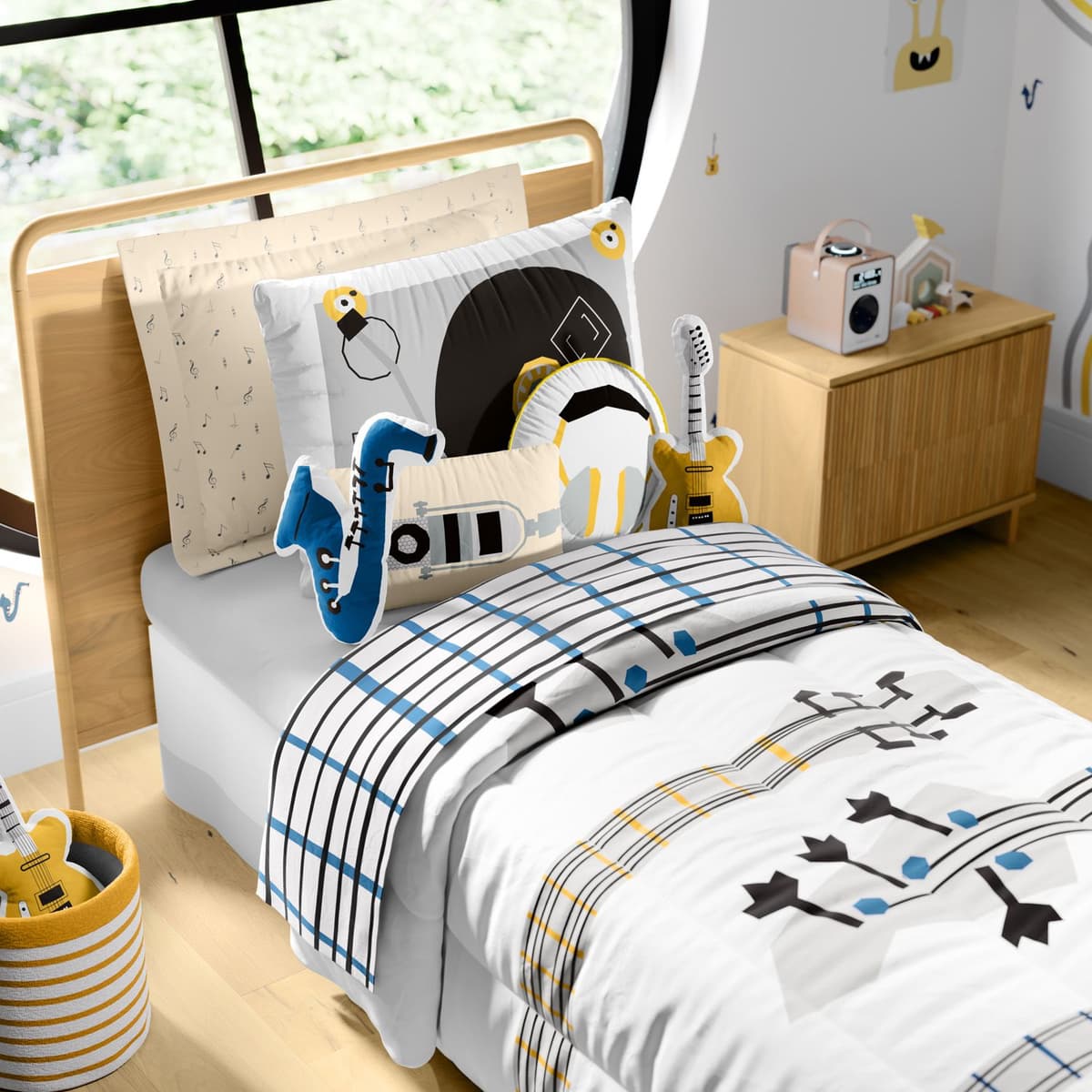 https://gdg-images.s3.sa-east-1.amazonaws.com/fotos/179927/almofada-03-musica-413065.jpg