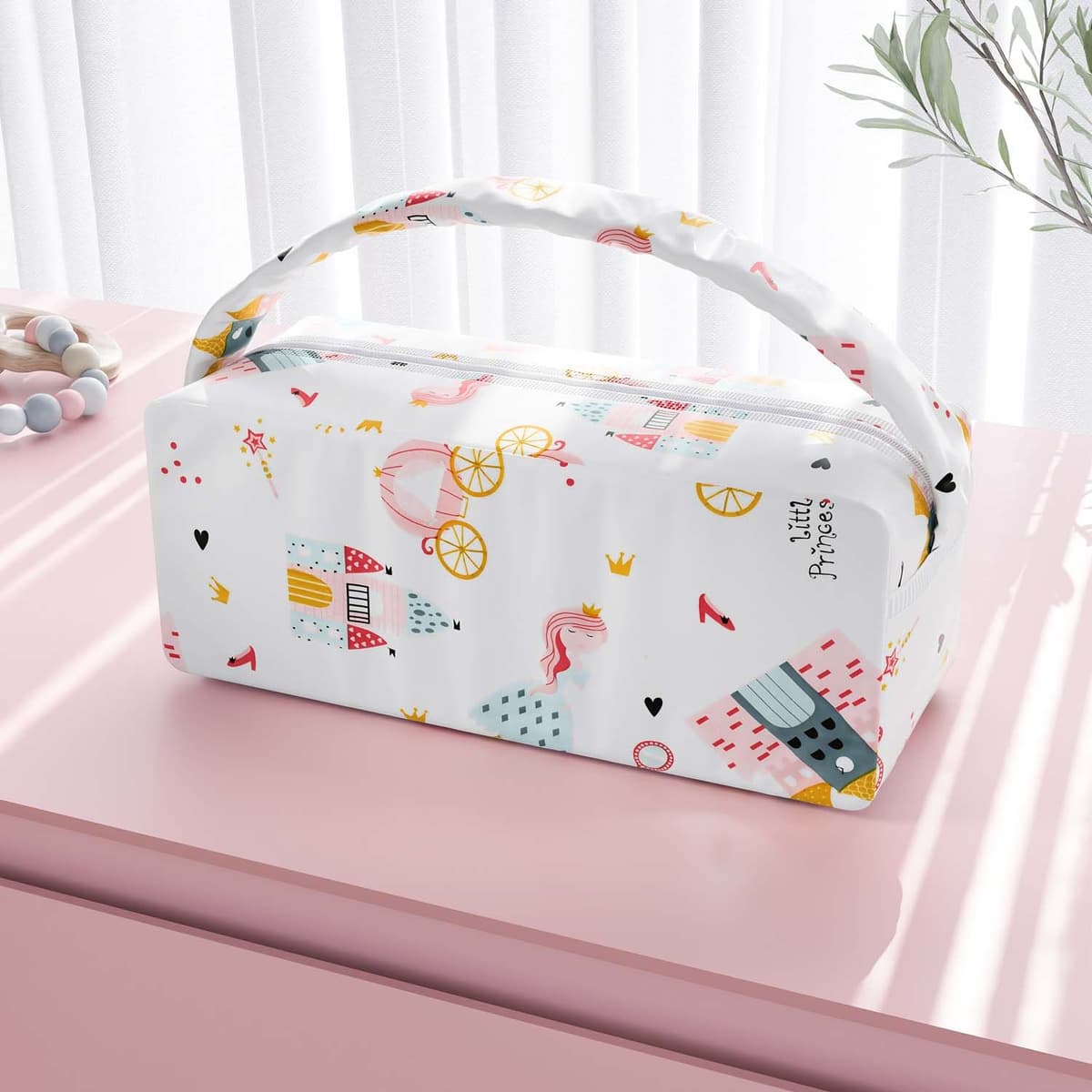 https://gdg-images.s3.sa-east-1.amazonaws.com/fotos/195684/bolsa-termica-princesa-2-78l-484932.jpg