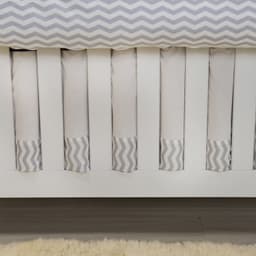 https://gdg-images.s3.sa-east-1.amazonaws.com/fotos/58379/saia-para-berco-chevron-azul-115278.jpg