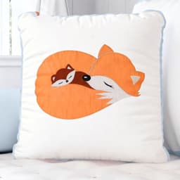 https://gdg-images.s3.sa-east-1.amazonaws.com/fotos/85519/almofada-raposinha-laranja-293481.jpg