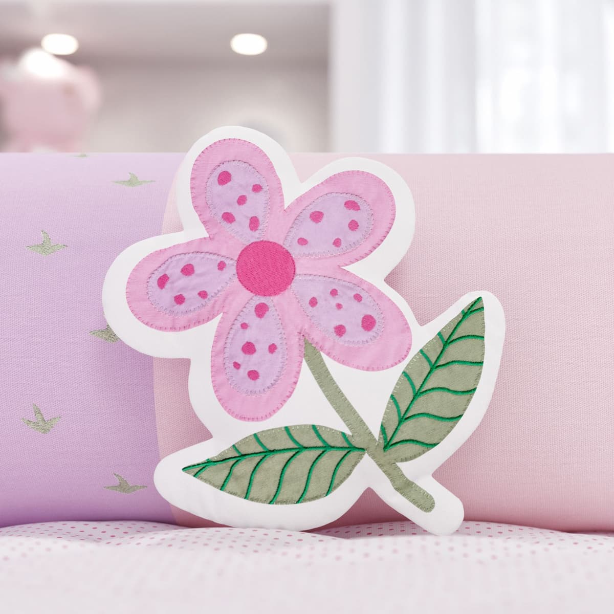 https://gdg-images.s3.sa-east-1.amazonaws.com/fotos/91600/almofada-flor-floral-monet-206255.jpg