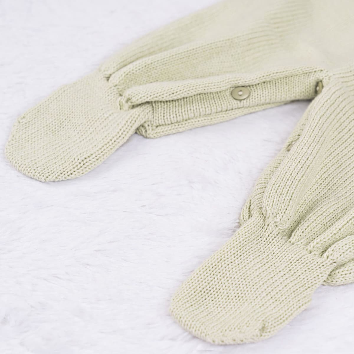 https://gdg-images.s3.sa-east-1.amazonaws.com/fotos/148947/jardineira-tricot-canelado-com-botoes-verde-323537.jpg