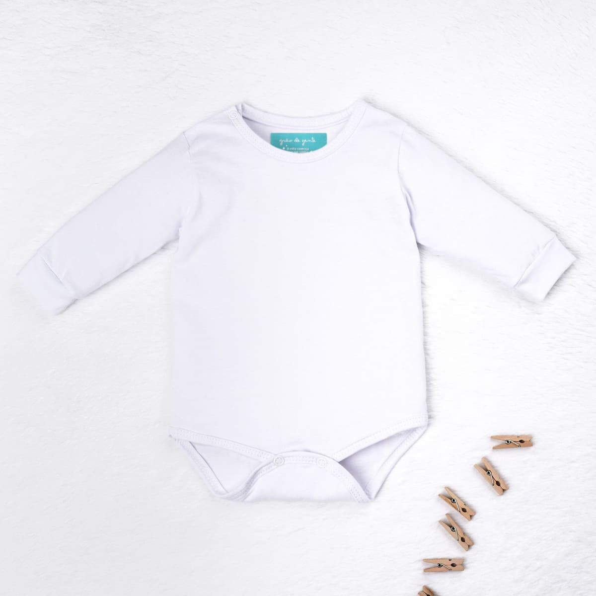 https://gdg-images.s3.sa-east-1.amazonaws.com/fotos/163784/body-manga-longa-baby-basics-branco-tam-gg-353801.jpg
