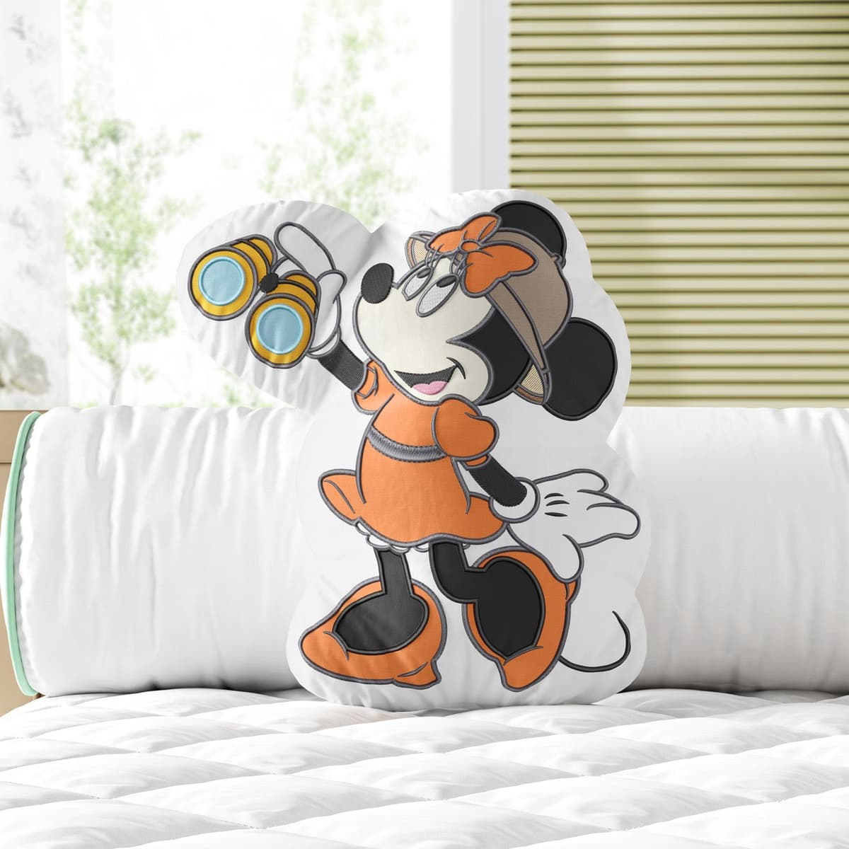 https://gdg-images.s3.sa-east-1.amazonaws.com/fotos/171396/almofada-07-mickey-safari-infantil-397778.jpg