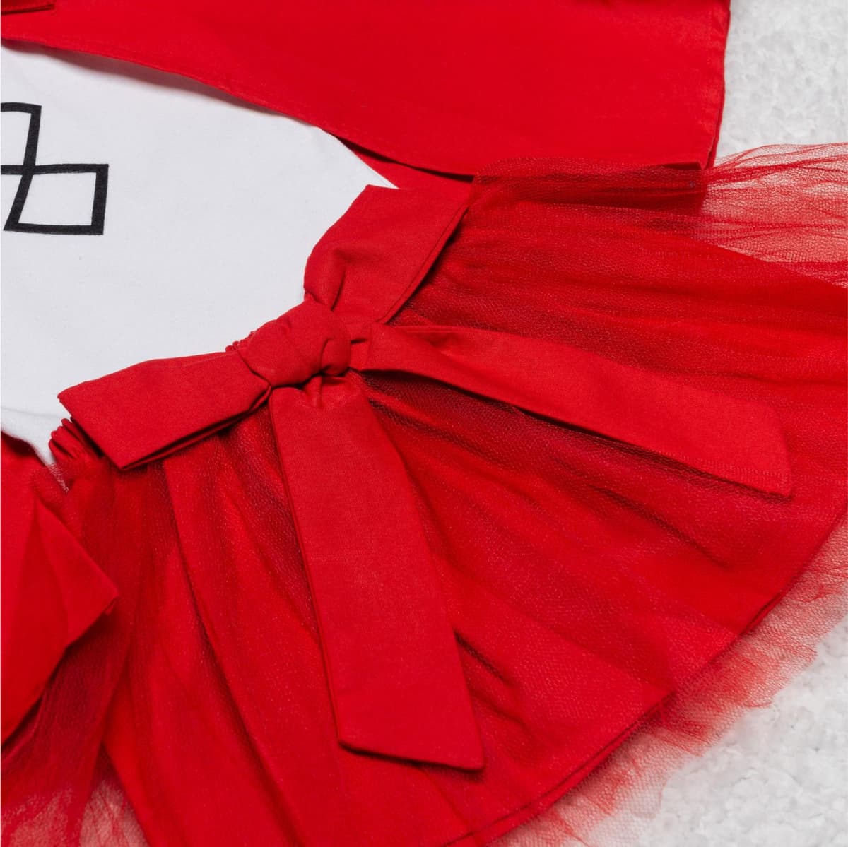 https://gdg-images.s3.sa-east-1.amazonaws.com/fotos/175215/fantasia-chapeuzinho-vermelho-bebe-gg-3-pecas-388212.jpg