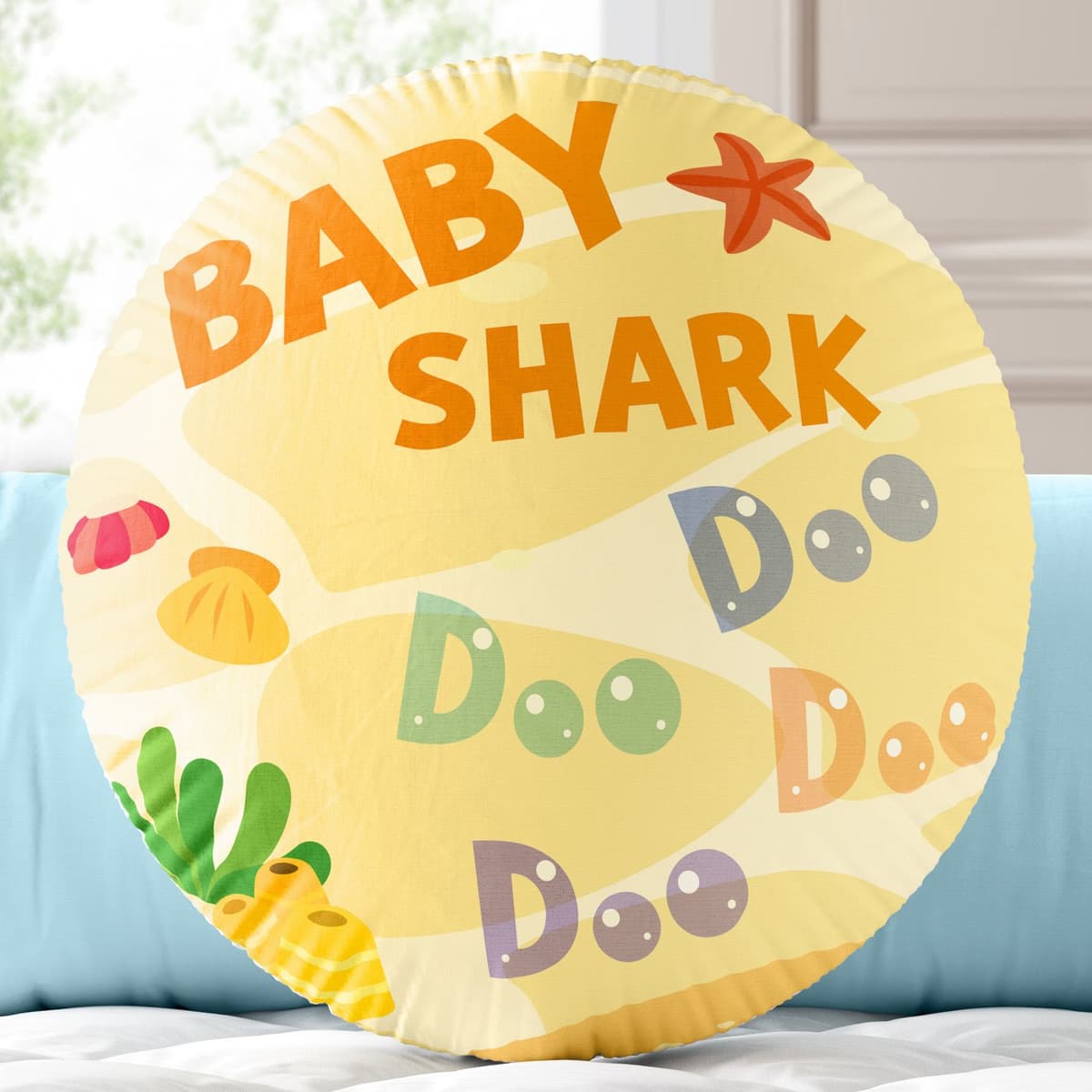 https://gdg-images.s3.sa-east-1.amazonaws.com/fotos/178004/almofada-redonda-baby-shark-doo-doo-401117.jpg