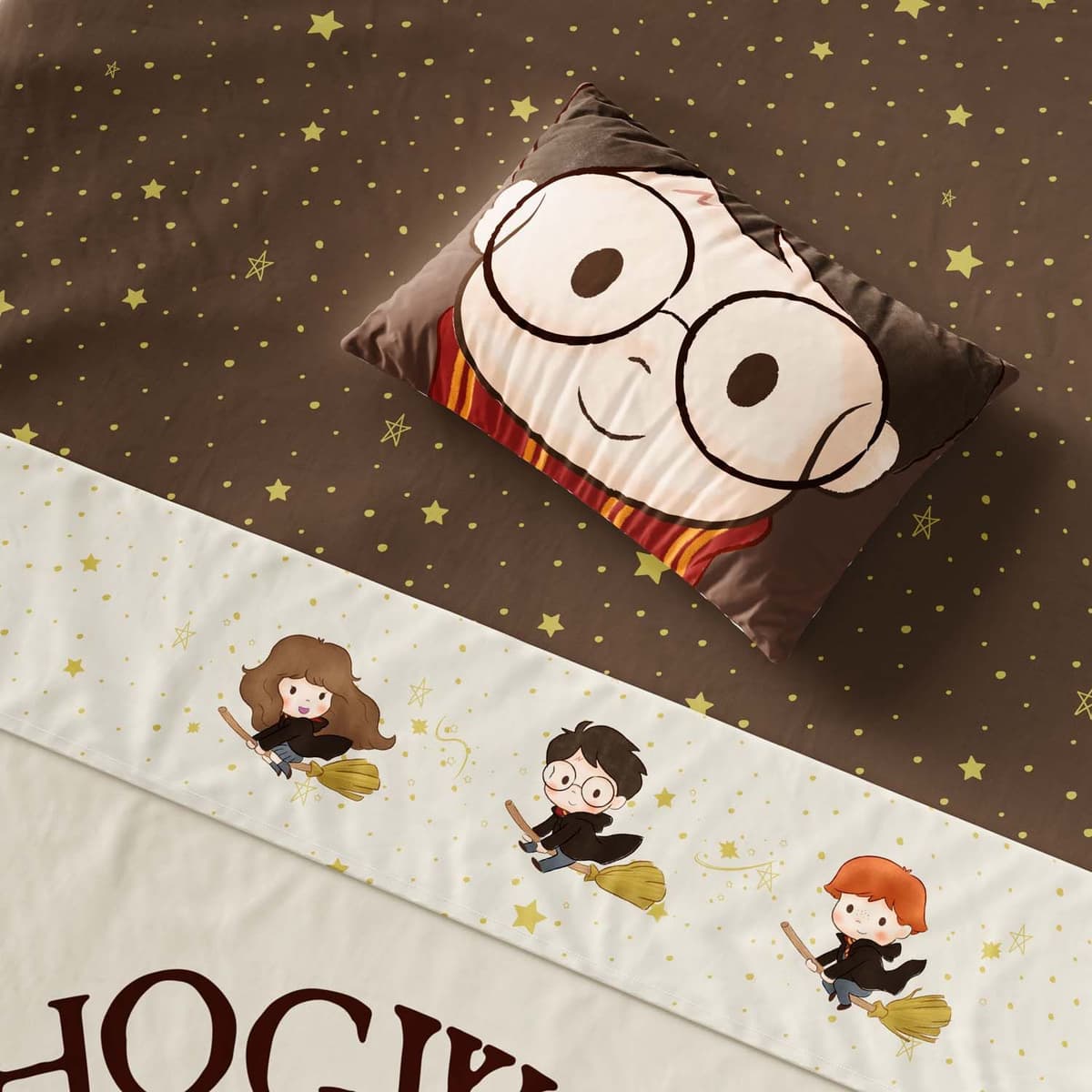 https://gdg-images.s3.sa-east-1.amazonaws.com/fotos/192175/jogo-de-lencol-mini-cama-harry-potter-hogwarts-3-pecas-482362.jpg