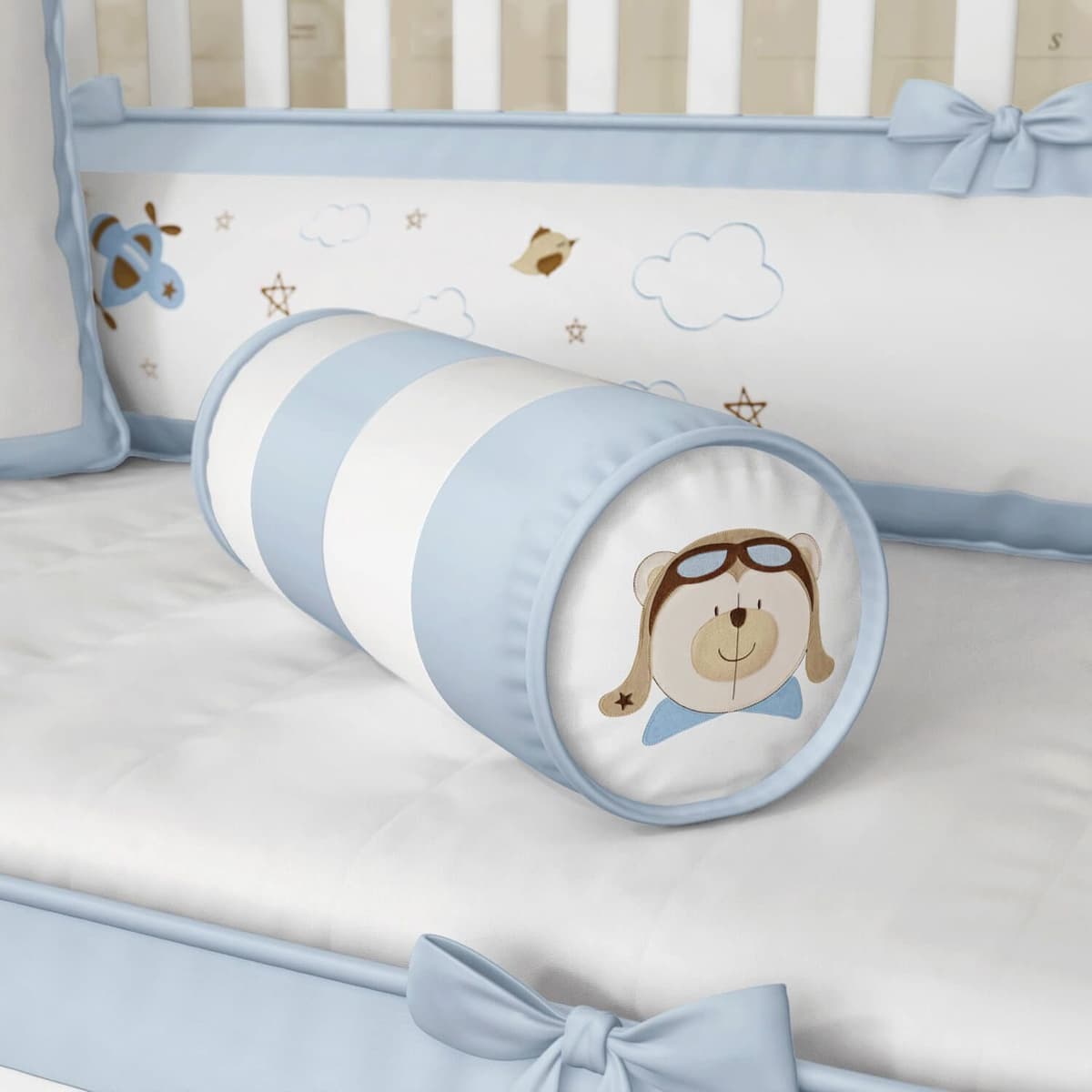 https://gdg-images.s3.sa-east-1.amazonaws.com/fotos/200421/quarto-de-bebe-completo-urso-aviador-azul-bebe-25-pecas-489919.jpg