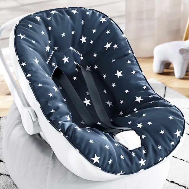 Capa de Bebê Conforto com Protetor de Cinto Estrelinhas Azul Marinho e Branco