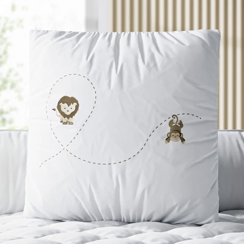 Almofada Quadrada Leão e Macaco Safári Baby 38cm