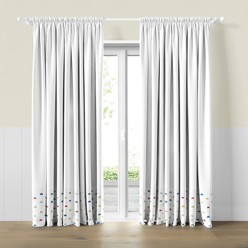 Cortina Infantil e Bebê Carrinhos Coloridos